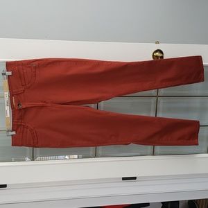 Democracy stretchy pants size 10US fit 12US as well.